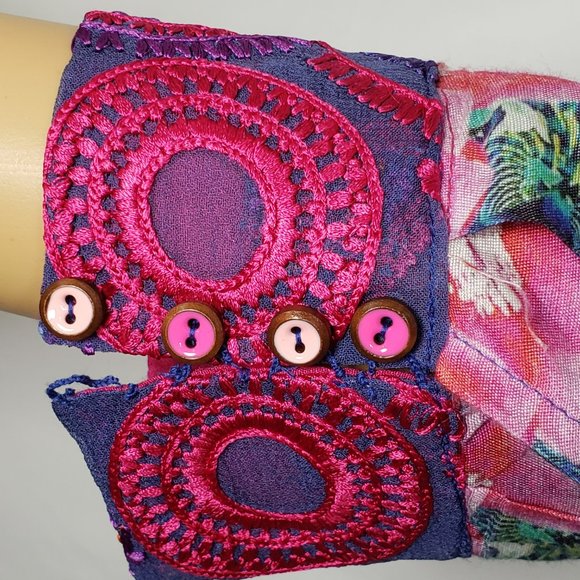 Almirah Junaid Jamshed Pakistani Viscose Chiffon Ready-Made Shalwar Kameez Suit - Picture 14 of 16